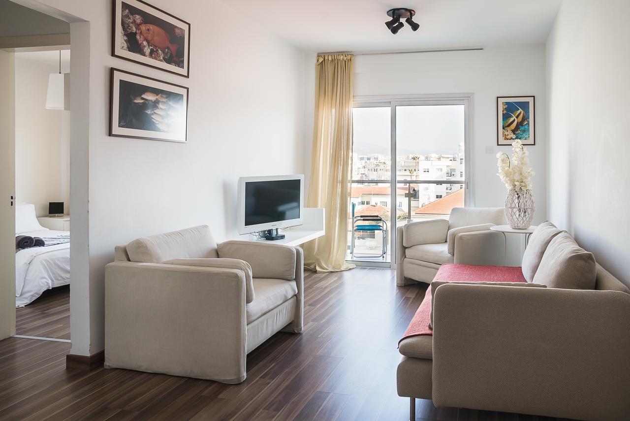 City Center Apartment Limassol Luaran gambar