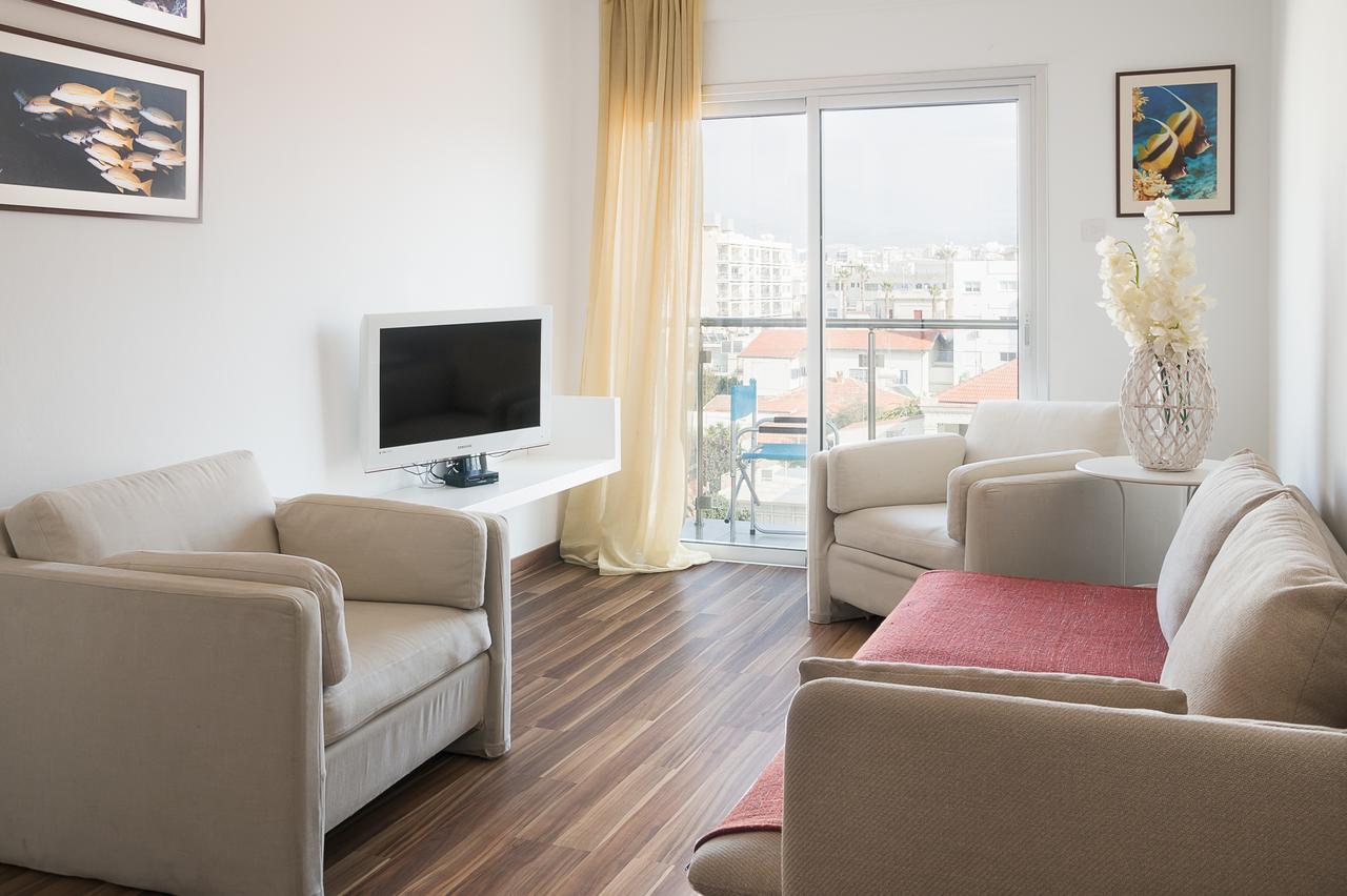 City Center Apartment Limassol Luaran gambar