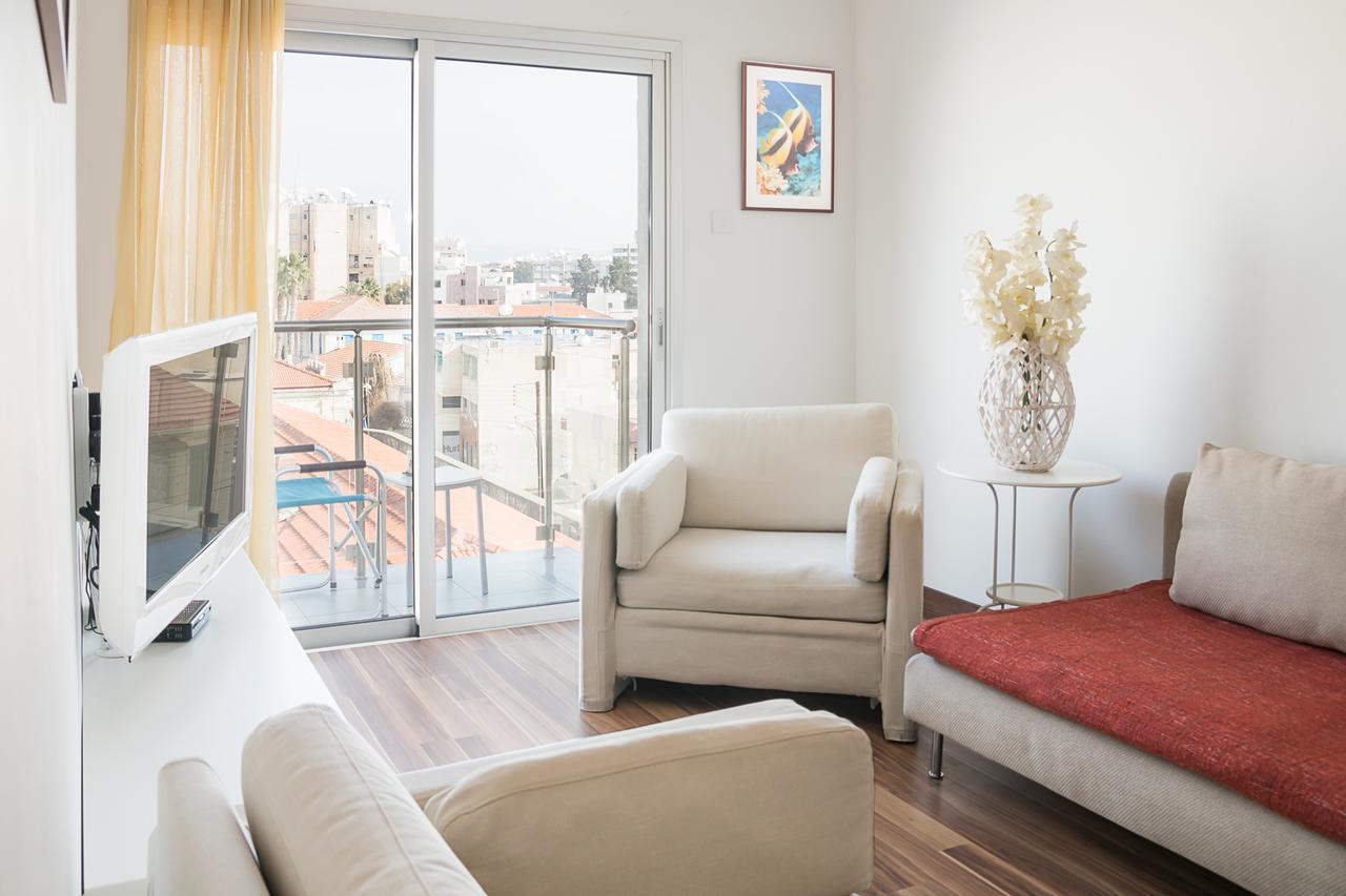 City Center Apartment Limassol Luaran gambar
